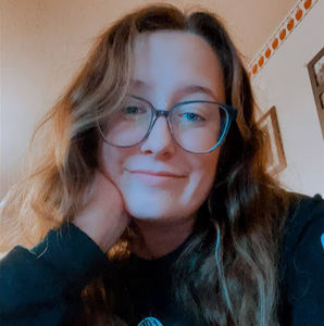 Meet your Posher, Maegan